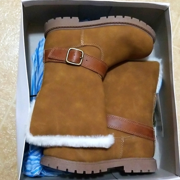 Carter's Other - Carters boots size 11 toddler